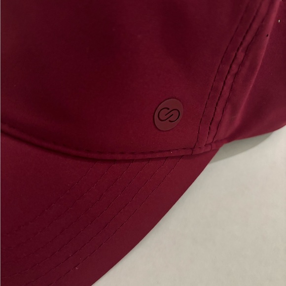 New! Calia Golf Performance Ponytail Cap Hat Wine Berry One Size - Picture 2 of 9